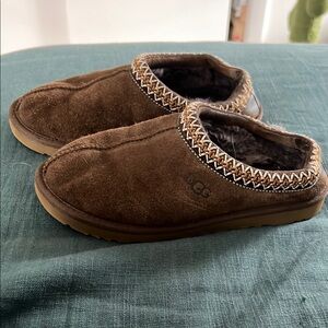 UGG Tasman Slippers in Brown